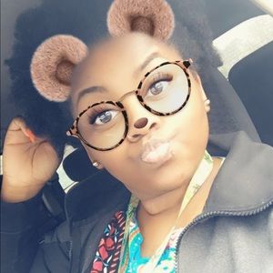 Meet your Posher, Domonique